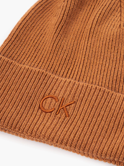 CALVIN KLEIN Moteriška kepurė su vilna ir kašmyru, CK EMBROIDERY FINE RIB BEANIE